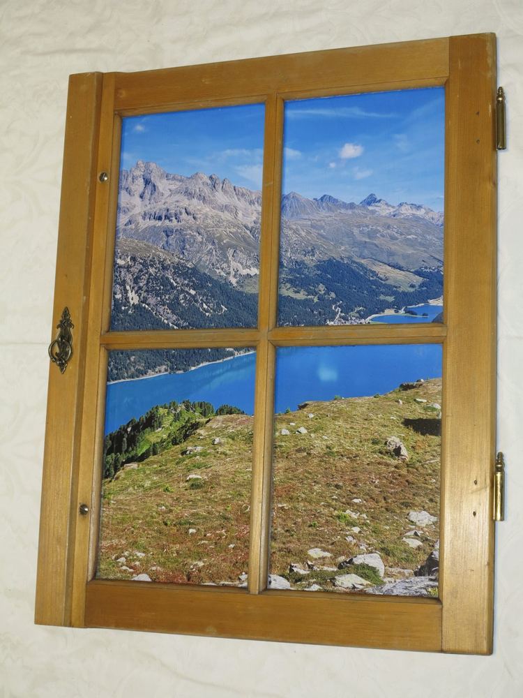 Altholz-Fensterbild Schweiz